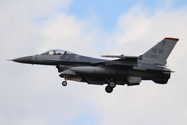 Lockheed F-16 Fighting Falcon (91-0363)