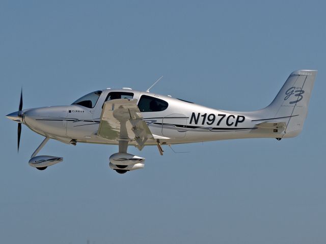 Cirrus SR-22 (N197CP)