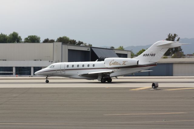 Cessna Citation X (N987QS) - Departing RWY 21