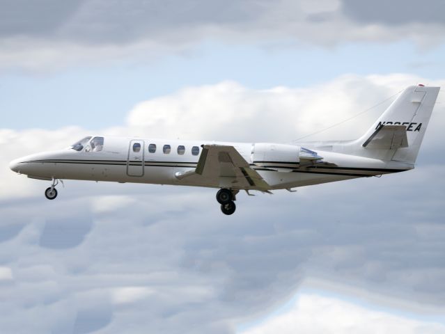 Cessna Citation V (N365EA) - Take off runway 26.