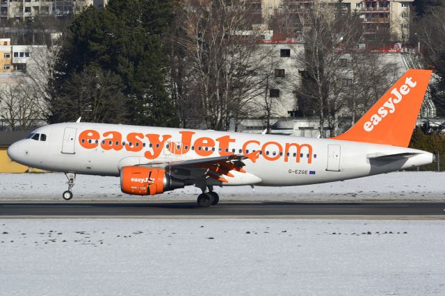 Airbus A319 (G-EZGE)