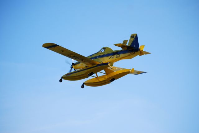 VH-XAT — - XT-802A Air Tractor practicing water landings at Lake Somerset, Queensland, Australia.