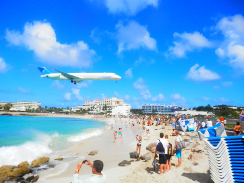 — — - The beautiful St. Martin