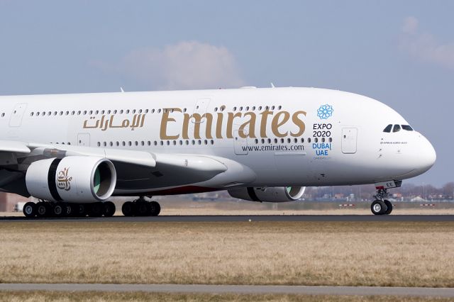 Airbus A380-800 (A6-EEE)