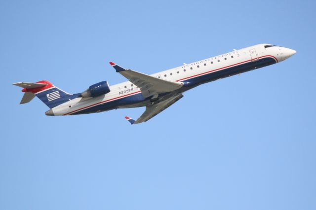 Canadair Regional Jet CRJ-700 (N723PS) - PSA Airlines/US Airways Express CRJ-700 (N723PS) departs from Runway 14 at Sarasota-Bradenton International Airport