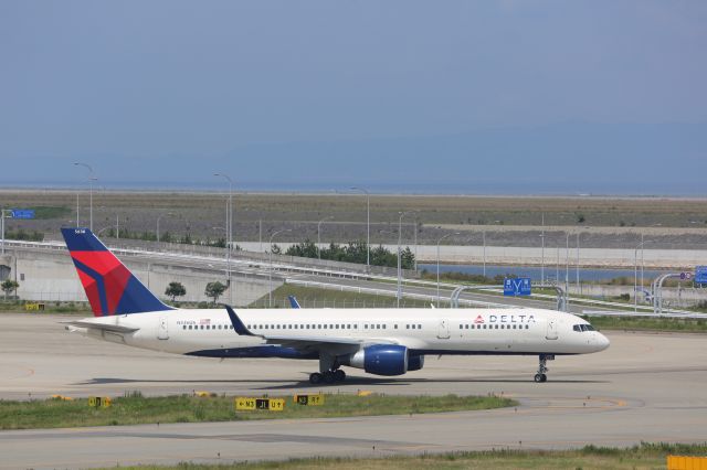 Boeing 757-200 (N536US)
