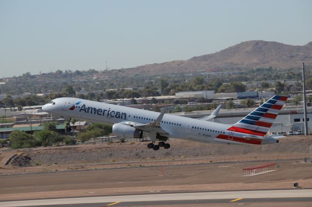 Boeing 757-200 (N938UW)