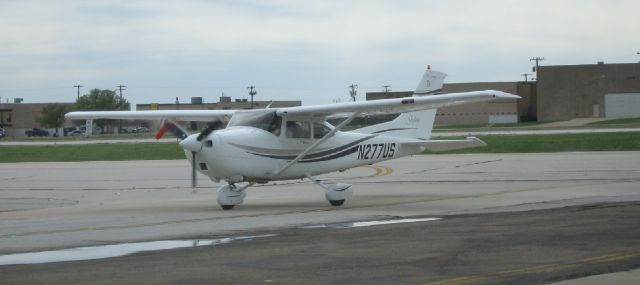 Cessna Skylane (N277US)