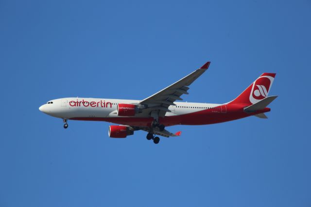 Airbus A330-200 (D-ALPI)