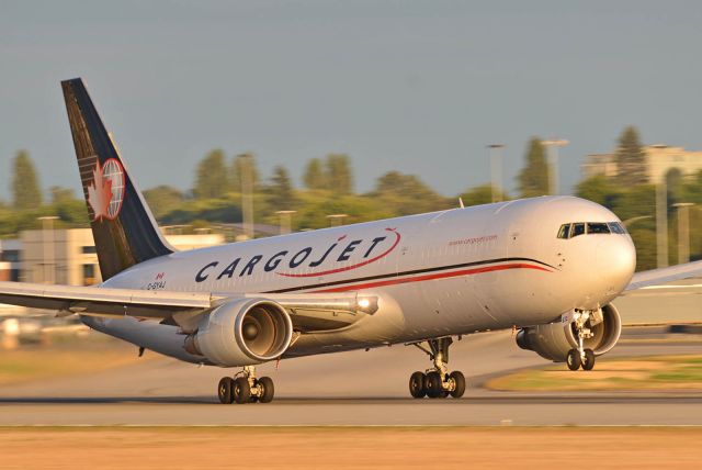 BOEING 767-200 (C-GYAJ)