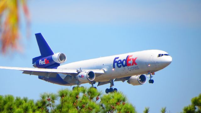 Boeing MD-11 (N527FE)