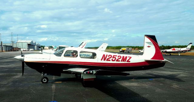 Mooney M-20 (N252MZ)