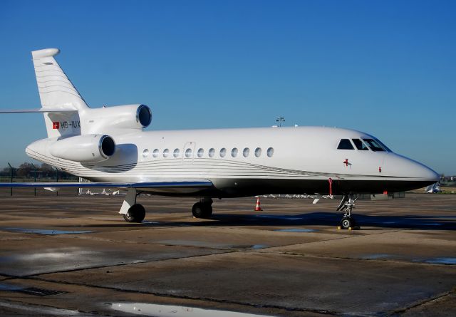 Dassault Falcon 900 (HB-IUX)