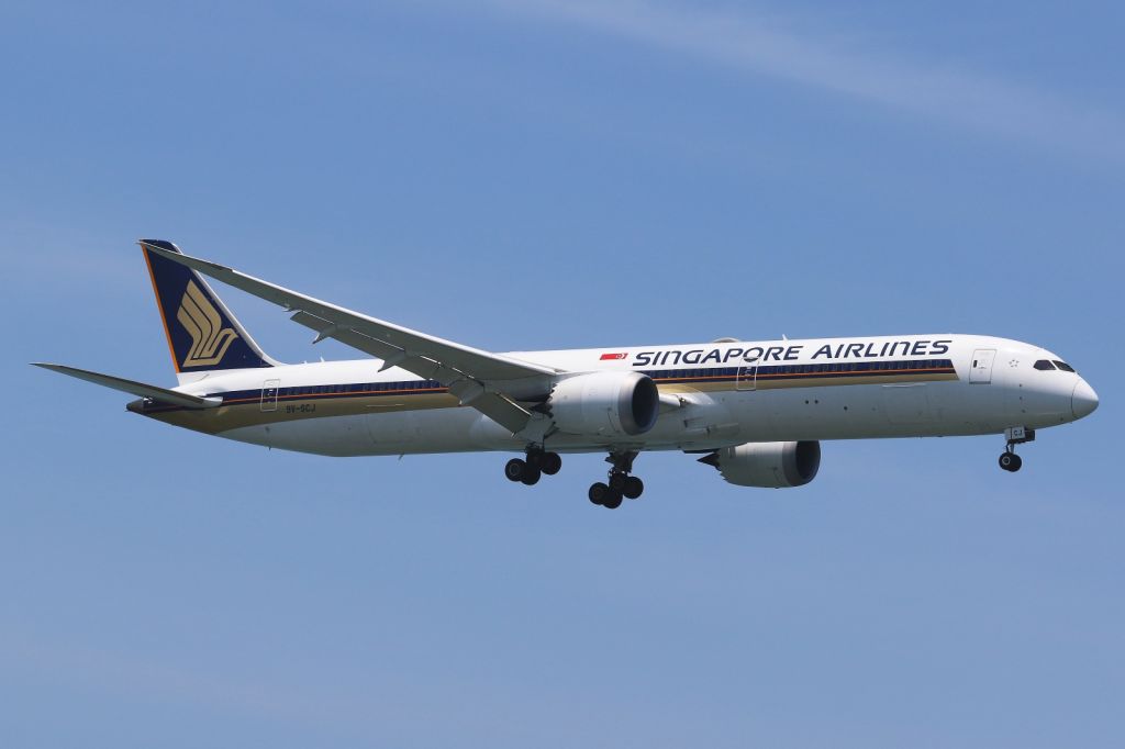 BOEING 787-10 Dreamliner (9V-SCJ)