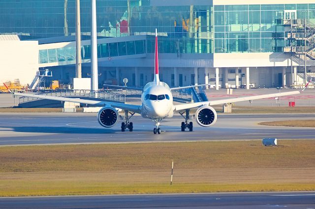 Airbus A220-300 (HB-JCI)