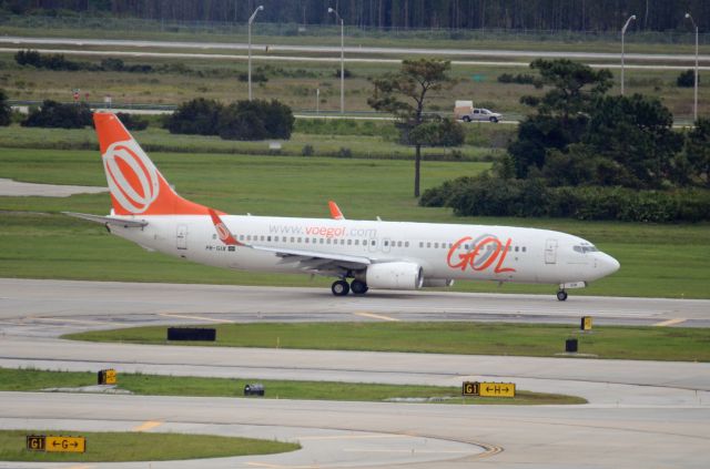 Boeing 737-700 (PR-GIX) - Imaged on 10/6/12