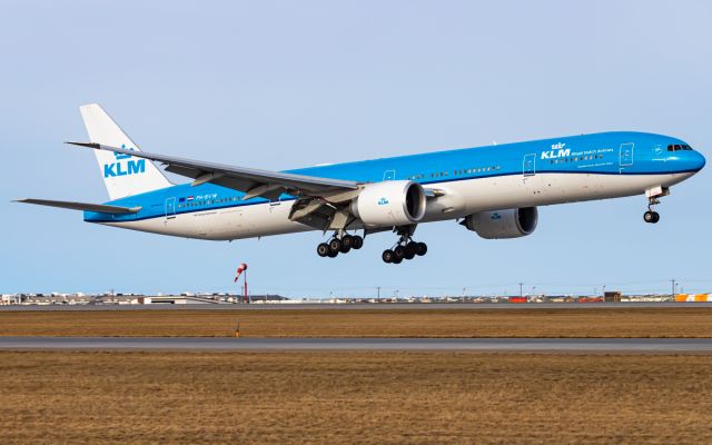 BOEING 777-300ER (PH-BVW)