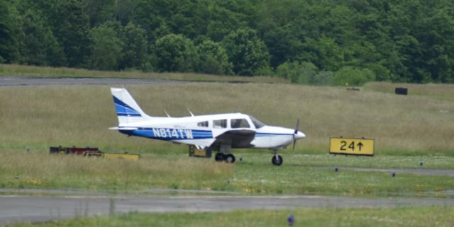 Piper Cherokee (N814TW)