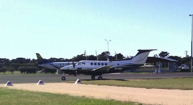Beechcraft Super King Air 200 (VH-OWN) - Kingair OWN at Flinders Island, 2013