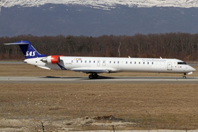 Canadair Regional Jet CRJ-900 (LN-RNL)