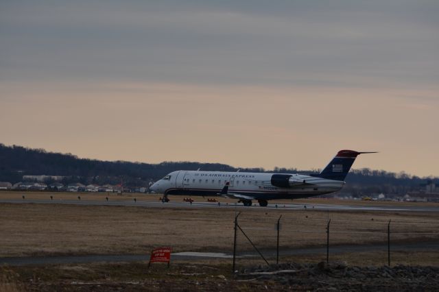 Canadair Regional Jet CRJ-200 (N422AW)