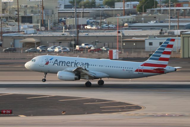 Airbus A320 (N652AW)