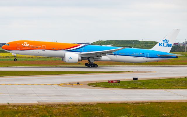 BOEING 777-300ER (PH-BVA)