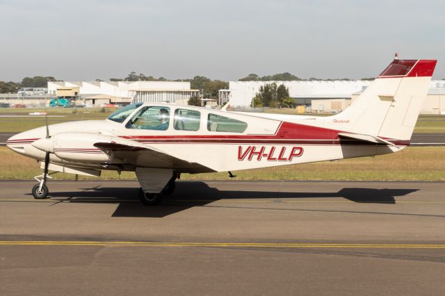 Beechcraft 55 Baron (VH-LLP)