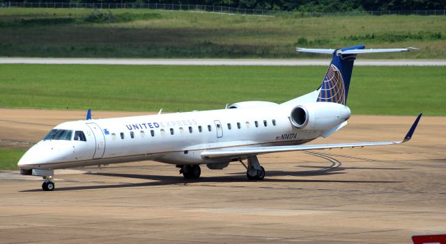 Embraer EMB-145XR (N14174)