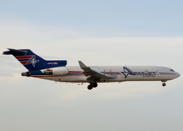 BOEING 727-200 (N905AJ)