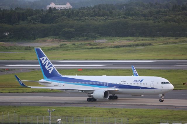 BOEING 767-300 (JA619A)
