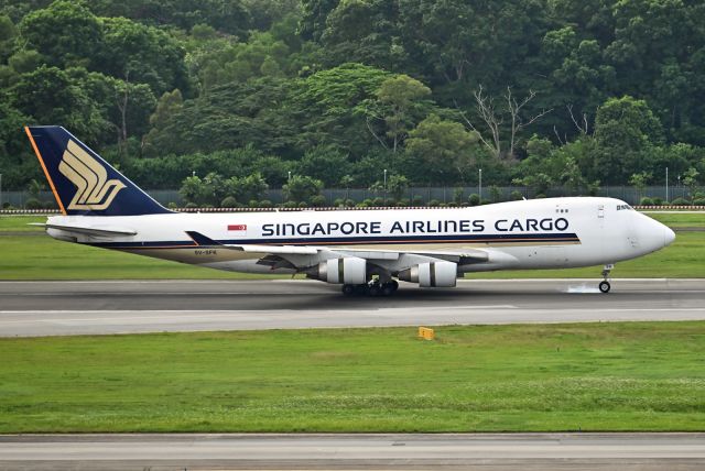 Boeing 747-400 (9V-SFK)