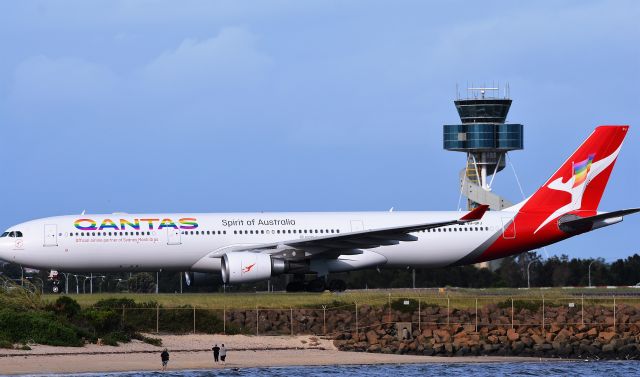 Airbus A330-300 (VH-QPJ) - 26 / 02 / 2017