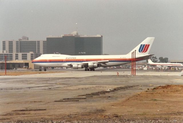 Boeing 747-200 — - United 747 at LAX in the early 1980s