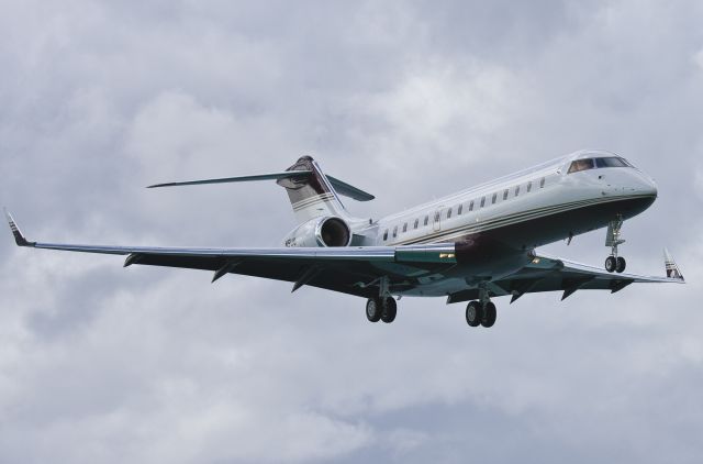 Bombardier Global Express (N5UU)