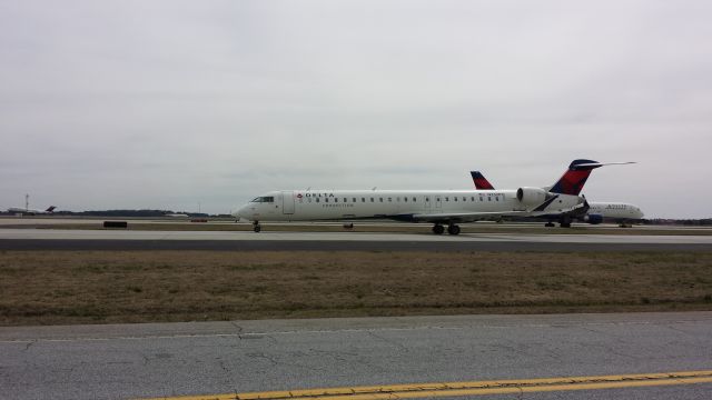 Canadair Regional Jet CRJ-900 (N232PQ)