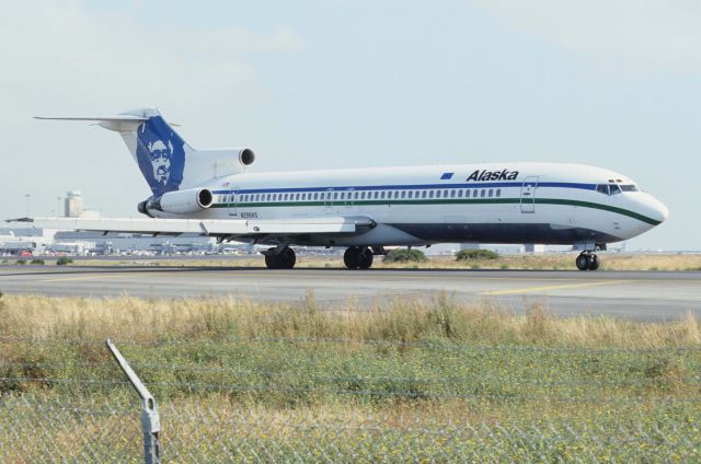 BOEING 727-200 (N298AS) - Taxing at San Francisco Intl Airport on 1991/09/11