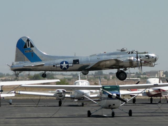 Boeing B-17 Flying Fortress (N9323Z) - Just airborne! April 20, 2008