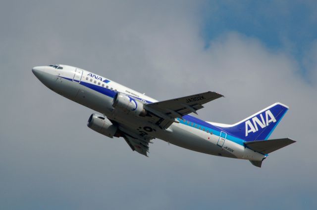 Boeing 737-500 (JA302K) - 2012-05-30