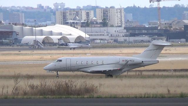 Canadair Challenger 350 (OE-HCU)