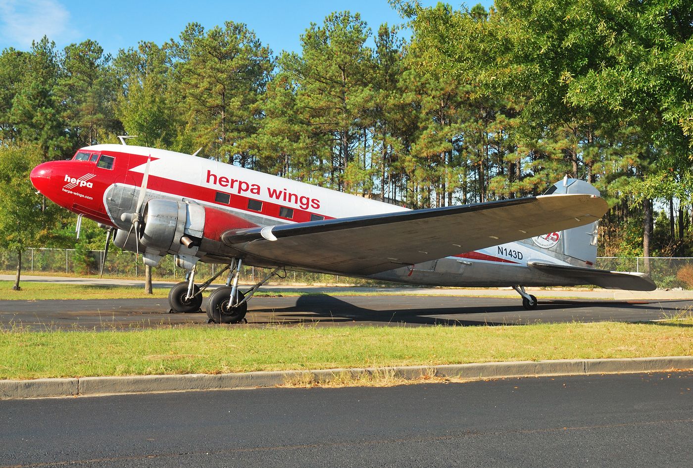 N143D — - Gryder Network - Douglas DC3A-S4C4G C/N 2054 - N143D - at Griffin, GA - 2010-Nov-01.