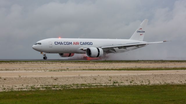 Boeing 777-200 (F-HMRF)