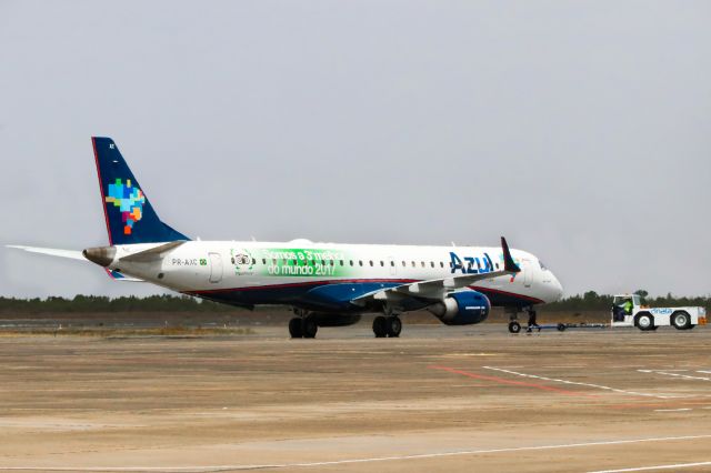 Embraer ERJ-190 (PR-AXC) - EMBRAER ERJ 190-200 IGW