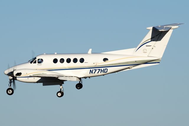 Beechcraft Super King Air 200 (N77HD)