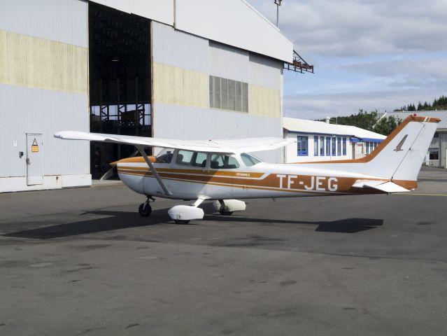 Cessna Skyhawk (TF-JEG) - 22 July 2015.