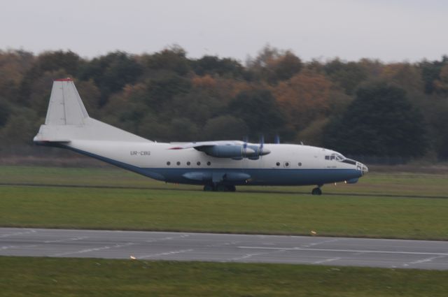 Antonov An-12 (UR-CBG)