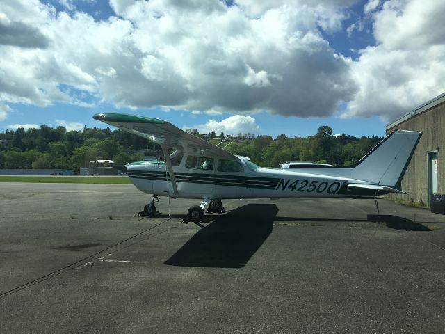 Cessna Skyhawk (N4250Q)