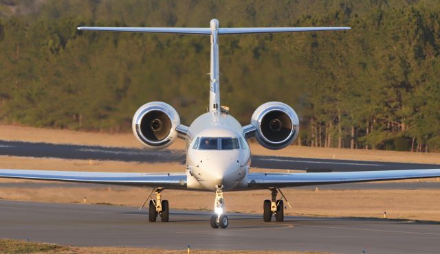 Gulfstream Aerospace Gulfstream V (N13J)