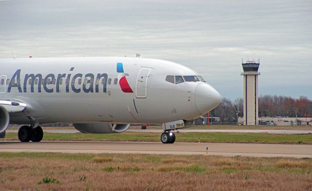 Boeing 737-800 (N938NN)