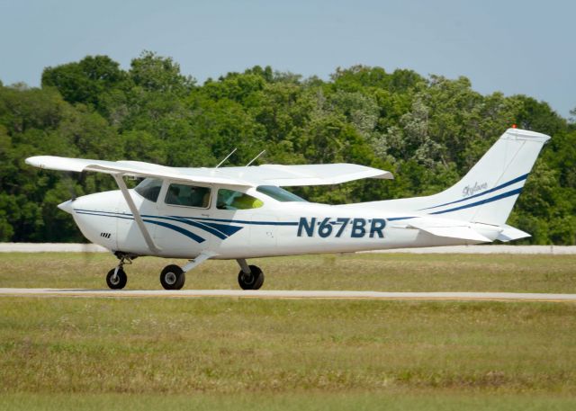 Cessna Skylane (N67BR) - 2014 Sun n Fun